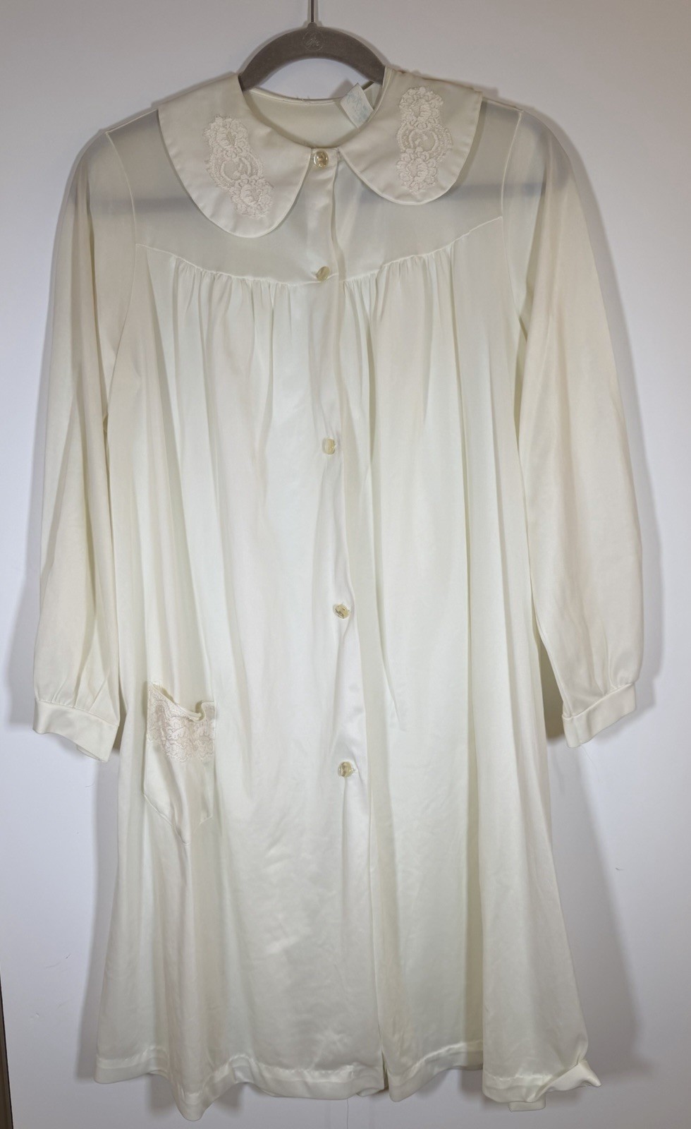 Vintage 60s Nancy King cream lace embroidered peter pan lingerie housecoat 36(L)