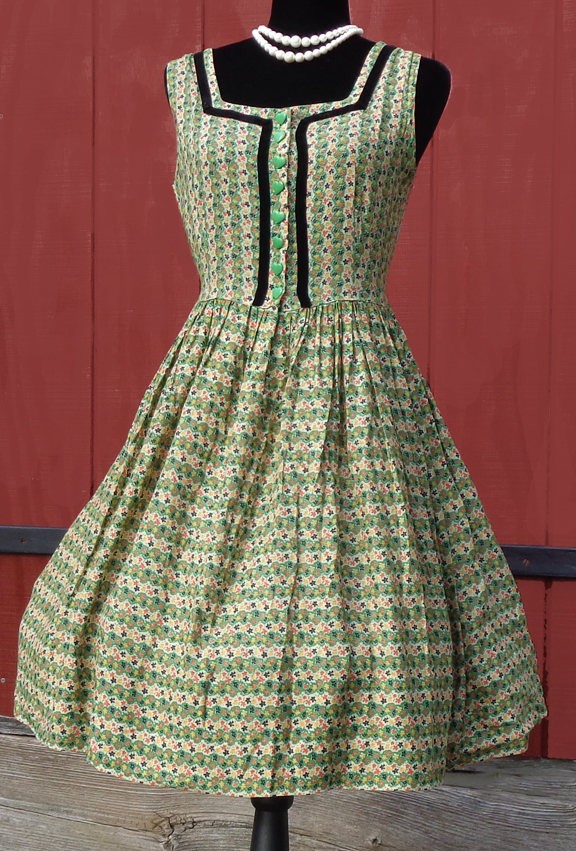 Vtg 50’s Sun Dress Cotton Voile – Black Velvet Trim & Heart Buttons