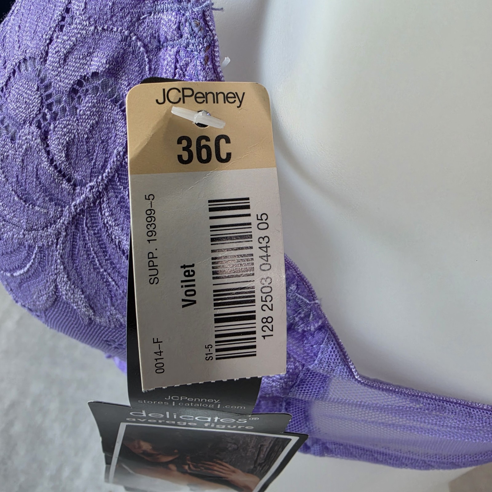JC Penney Delicates 7320 NWT Violet Lace Underwire Lightly Padded Demi Bra 36C