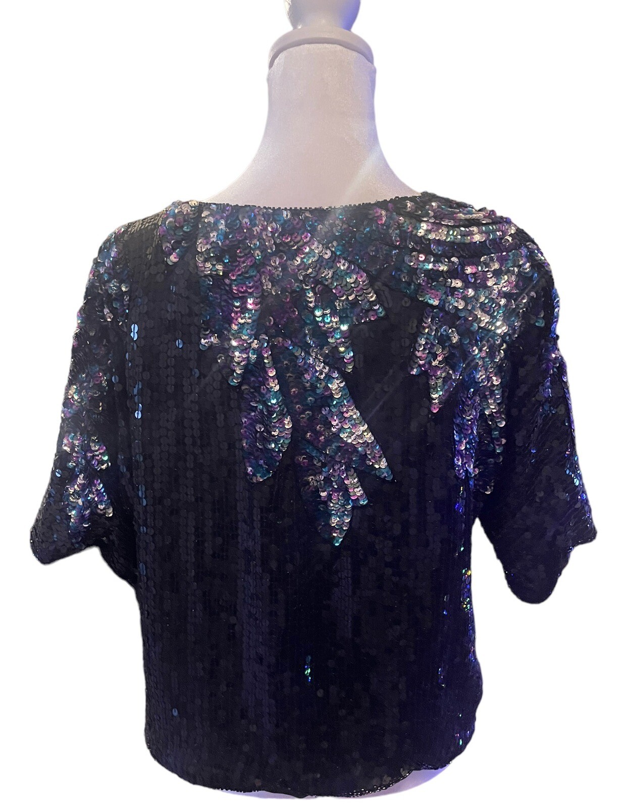 Vintage Petite Illustration Full Sequin Silk Top Black Multi Color Short Sleeve