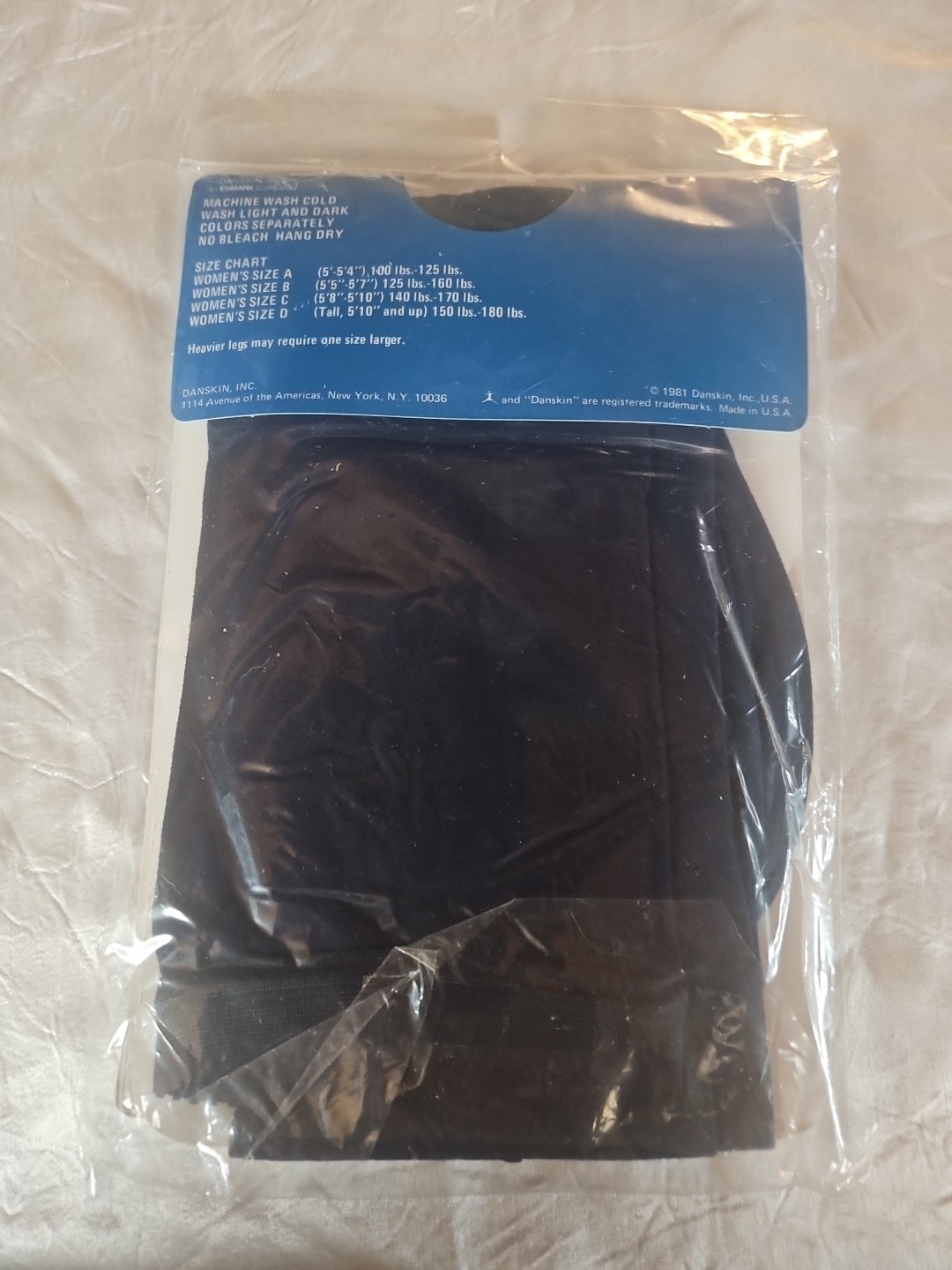 VTG NEW DANSKIN NAVY CLASSIC TIGHTS DANCE FASHION OPAQUE EXERCISE *C