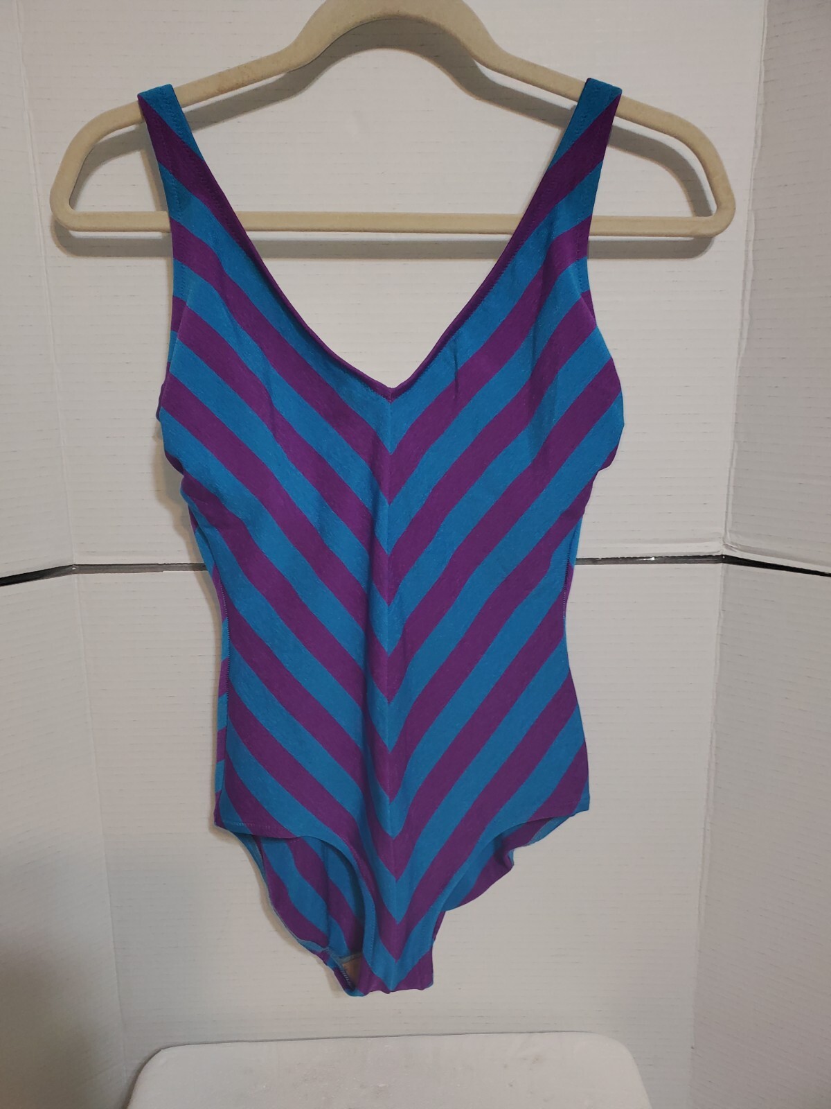 VTG 60s De Weese Design Sz 10/32 blue & purple stripe One Piece Swimsuit Pinup