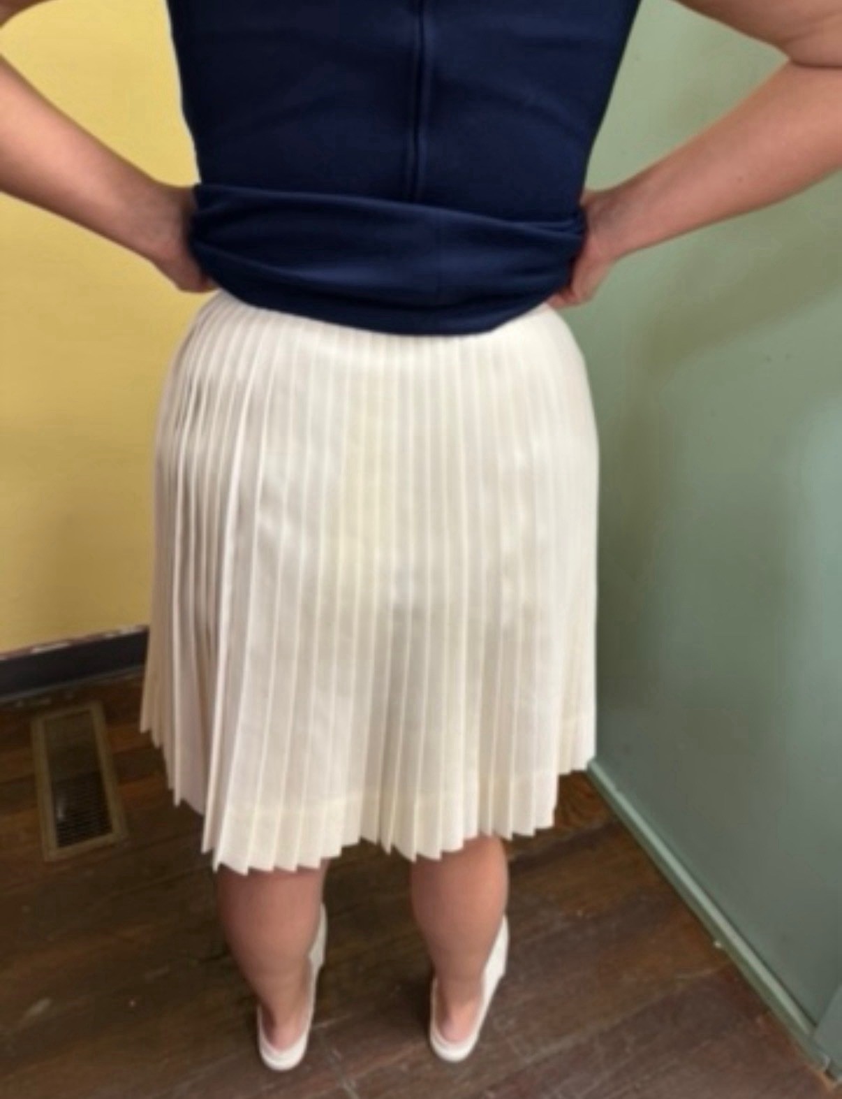 Vintage 70s Sir James Sportaculars White Accordion Pleated Skirt M