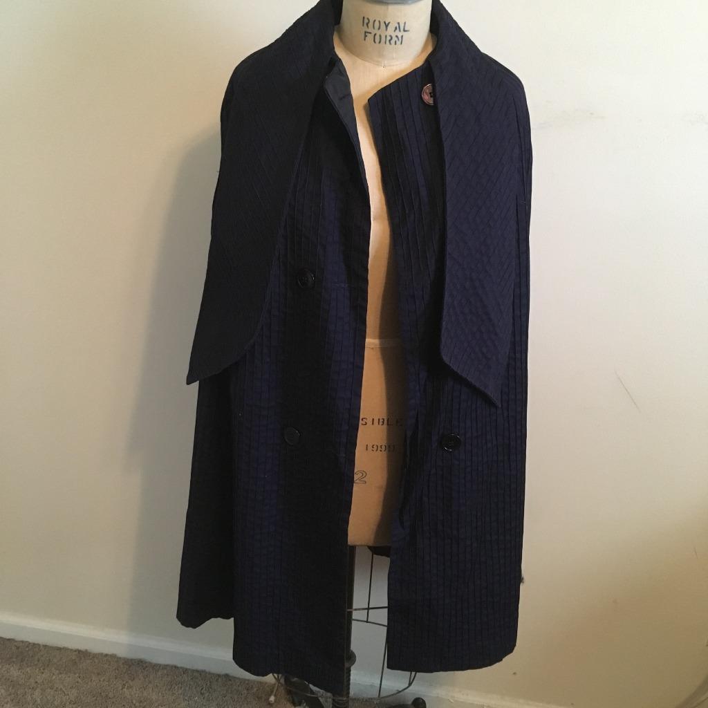 Tuxster All Purpose Vintage 1970’s Blue Pin-tucked Double Breasted Cape