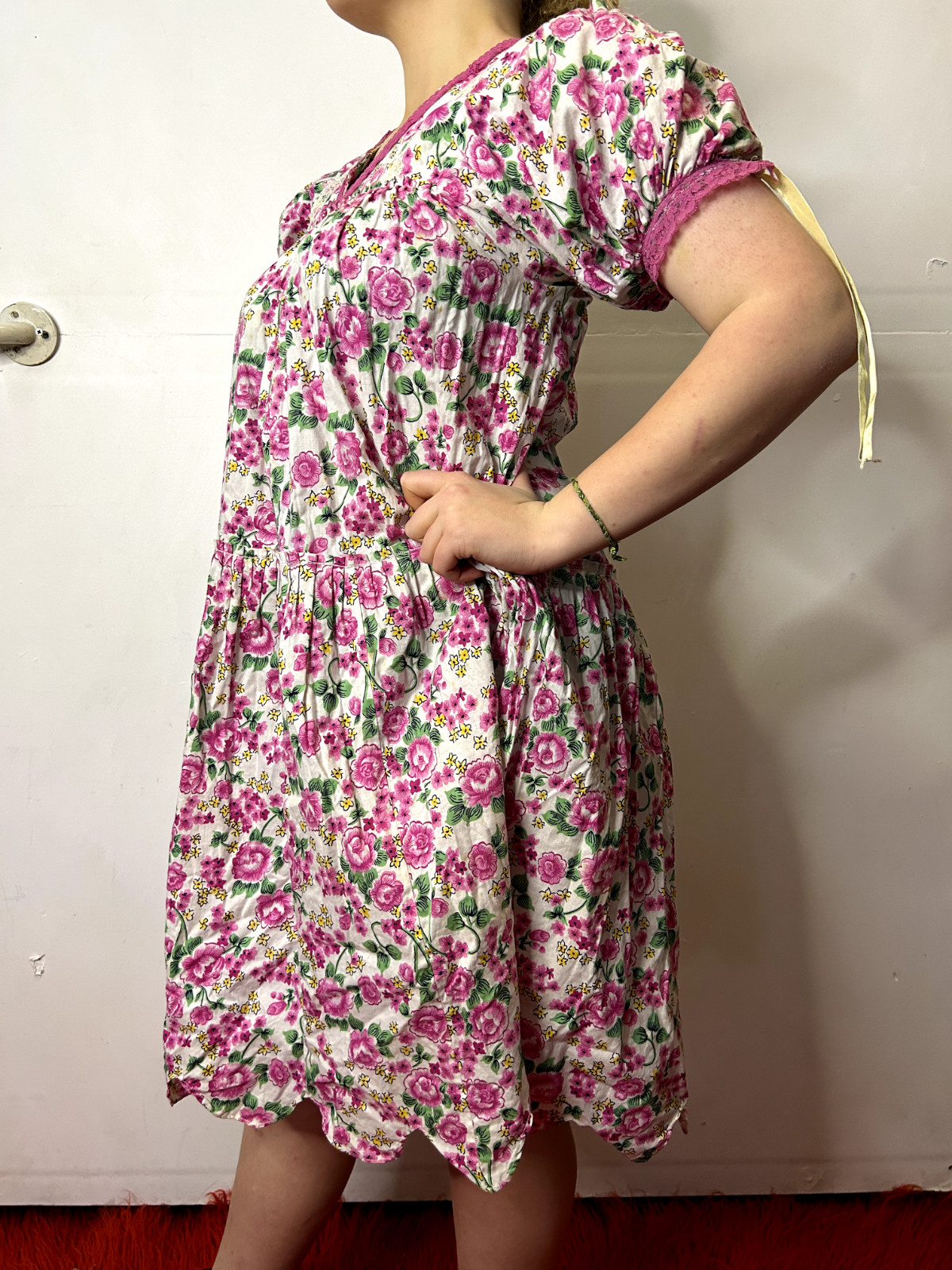 Vintage 1980s Floral Drop Waist Dress Scallop Hem Lace Ribbon Puff Sleeves AU 14