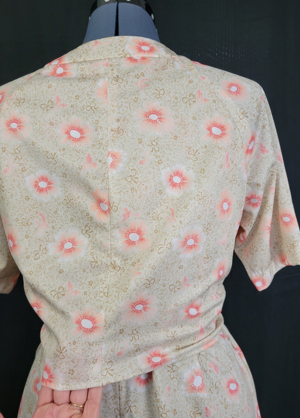 Vintage Cream/Gold/Coral Floral Dress w Wrap Around Overblouse Size XL?