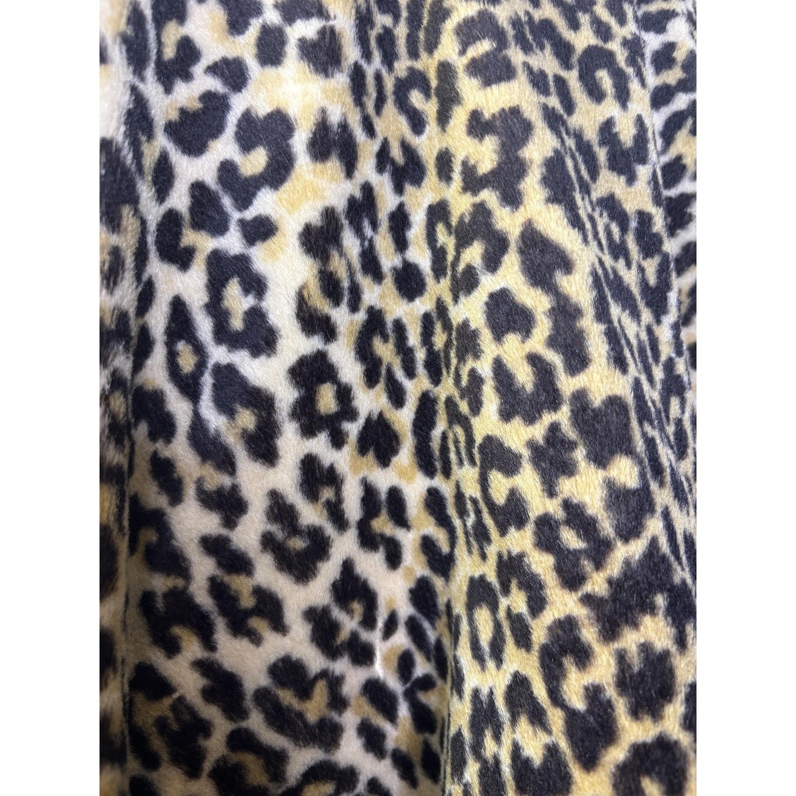 Vintage 1960s Leopard Animal Print Print Statement Cape