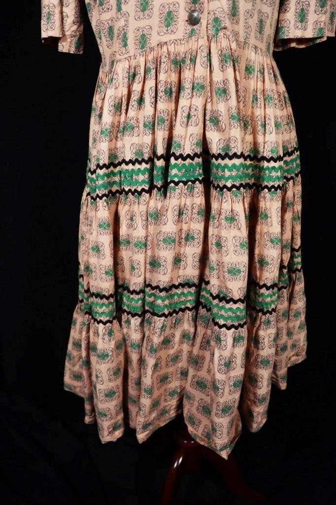 Vintage 1950’s Peach Color Native American Cotton Dress Size 16+ Excellent Cond