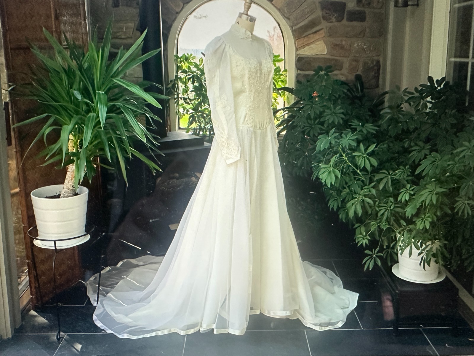 Vintage 1970s Ivory Nylon Chiffon Alencon Lace Wedding Dress