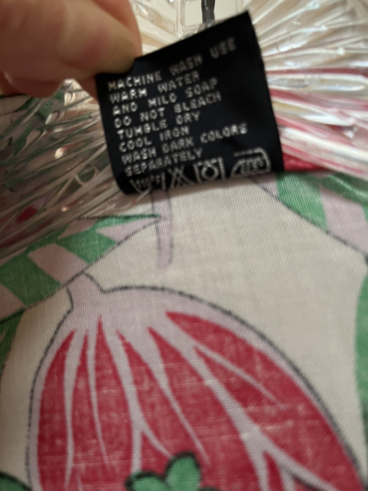 Vintage 80s 90s Generra Women’s Large White Cotton Blend Polo Camp Shirt Tulip
