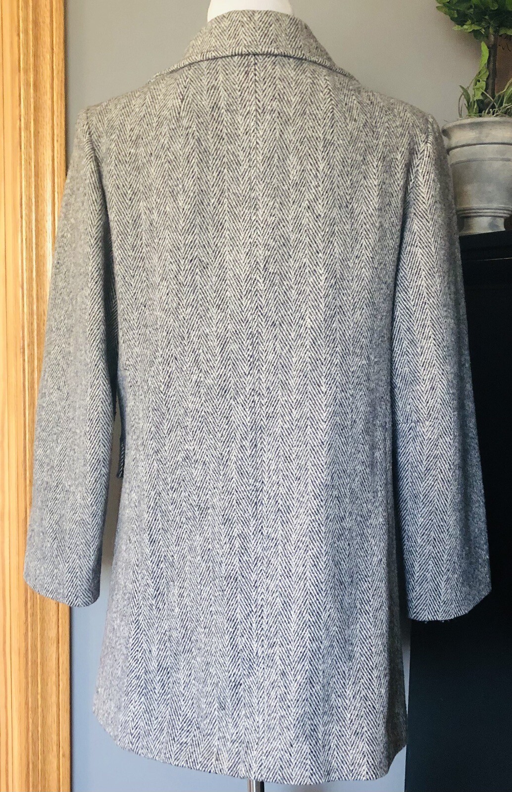 Arlette Double Breasted Wool Coat Women’s L USA Made Gray Academia Quiet Luxury