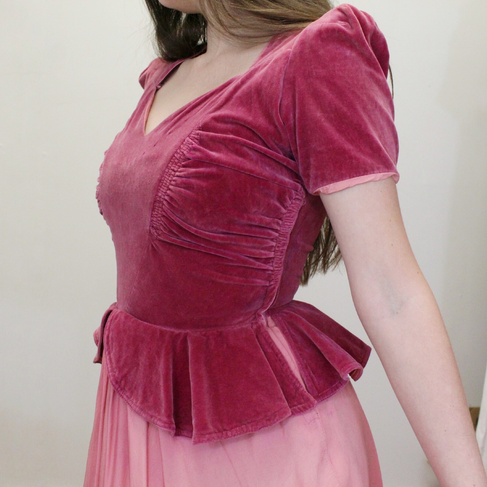 Vintage 30s/40s Pink Velvet Peplum Prom Dress Evening gown