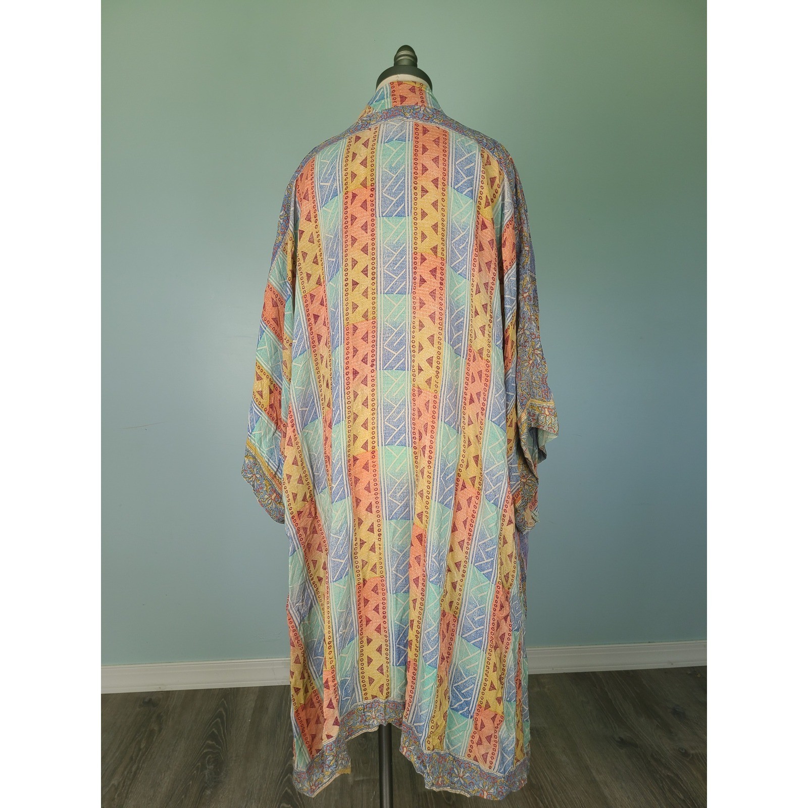 Kantha Bae Silk Robe Kimono Duster Artsy Boho Hippie Mom Patchwork Maximalist
