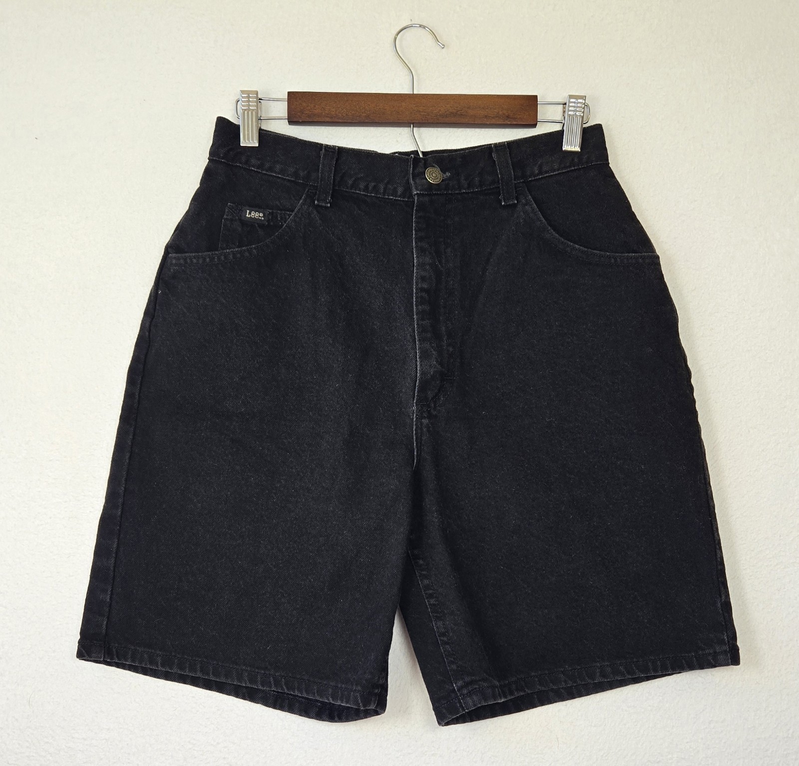 Vtg Lee Black Wash Mom High Waisted Long Shorts Womens Sz. 12 Med Fits Sz 8