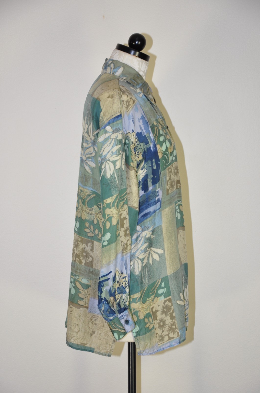 90s Vintage Green Silk Botanical Floral Print Oversized Shirt Blouse Top Women M
