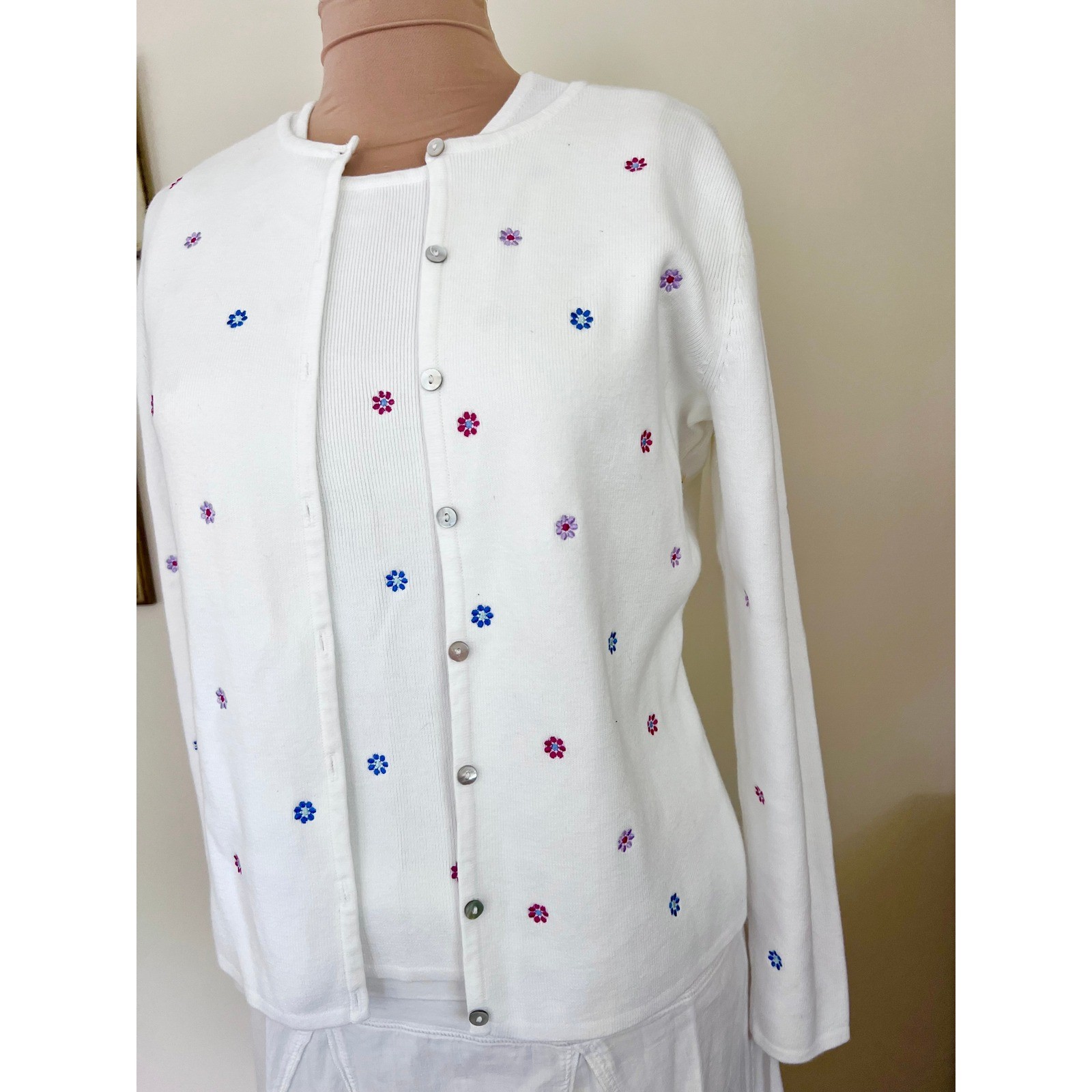Vintage Carole Little Dainty Daisy Embroidered Cardigan & Tank Top Set