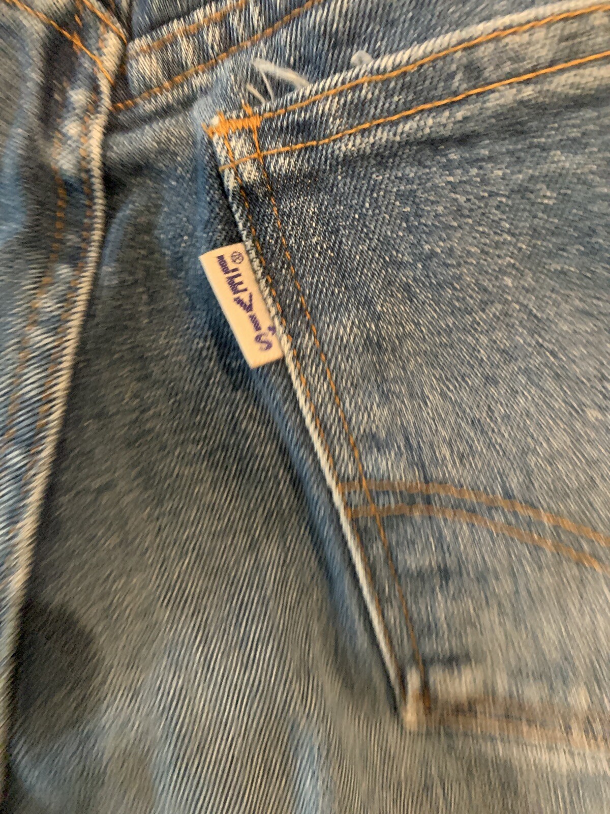 Vintage Women’s White Tab Big E High Waist Levi’s Jeans 27″ WST / 26.5″ Inseam