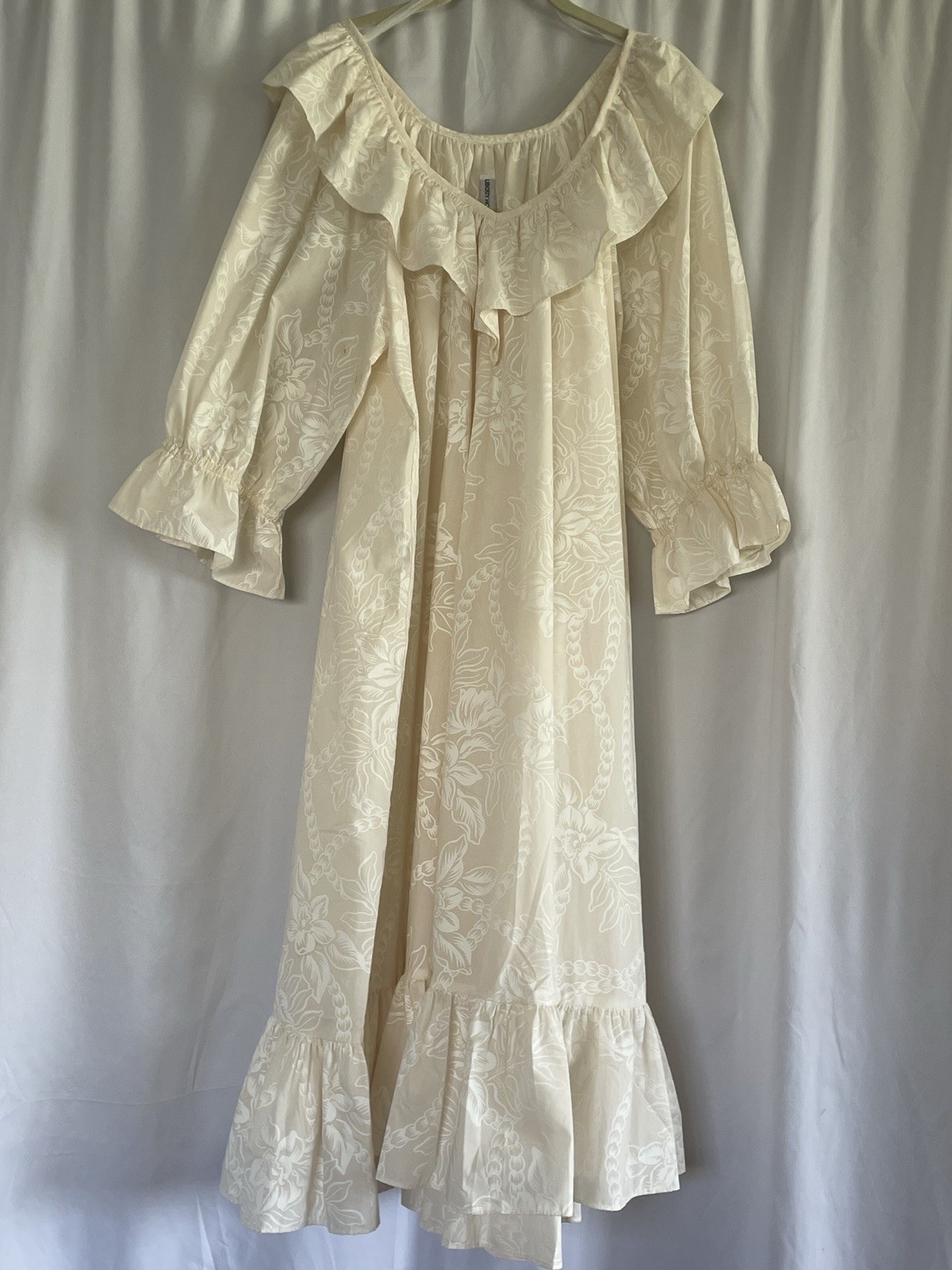 Vintage Liberty House Almost Paradis Cream/Ivory V-Neck Dress Muu Muu Size M