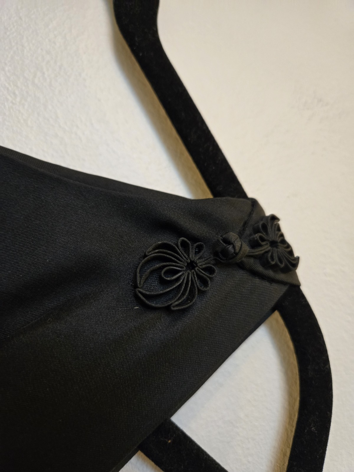 Vintage Saks Fifth Ave 100% Silk Dress Lbd Sheath Sz 8 Black Royal Crown Colony