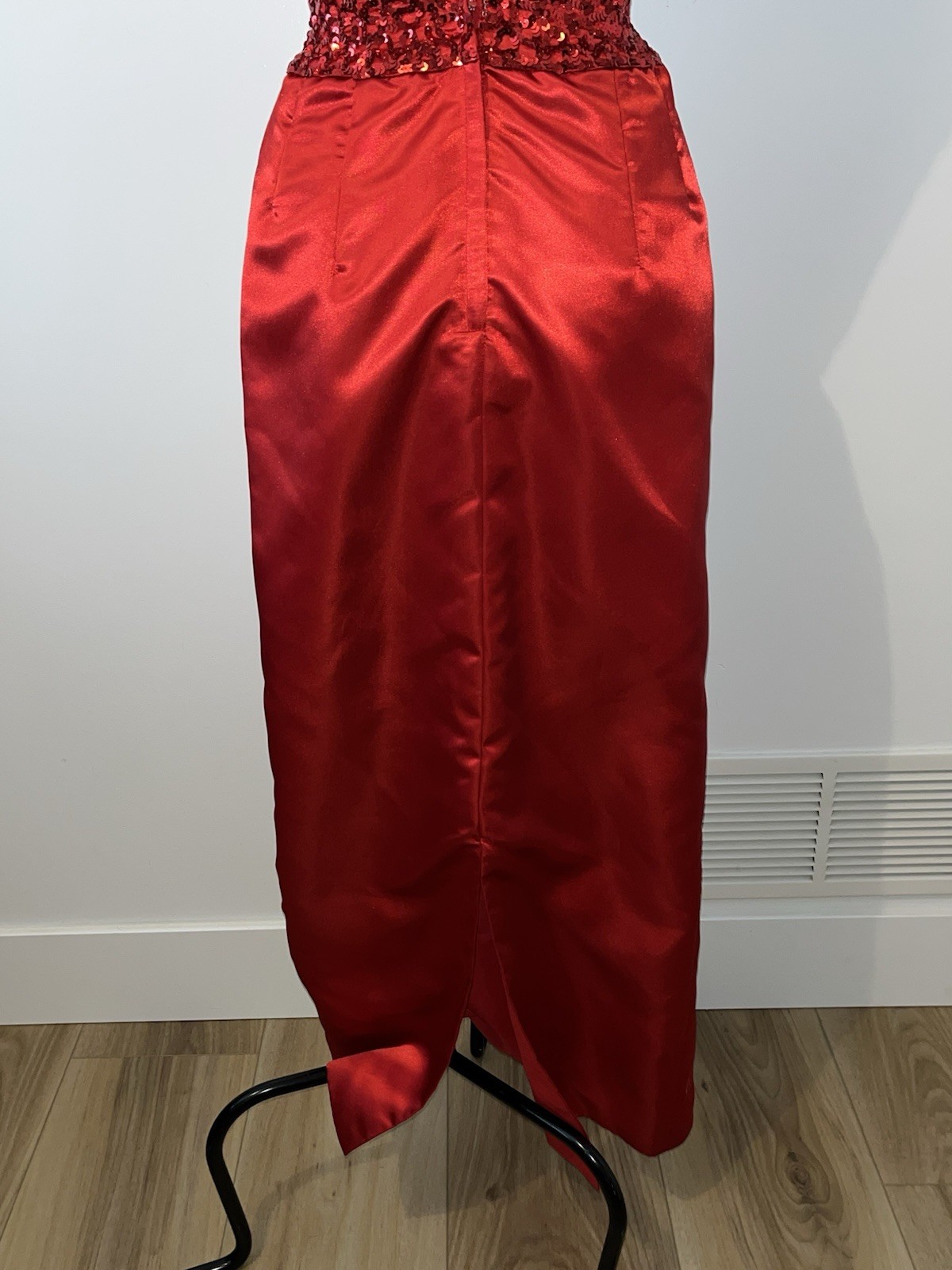 Vintage 80s Mike Benet Red Beaded Sequined Satin Formal Holiday Party Dress Sz 8