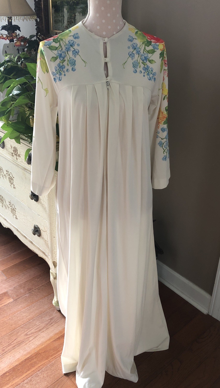 VTG Robe Long Zip Ivory With Flowers Glamor Hollywood Beautiful! Jolie Two Med