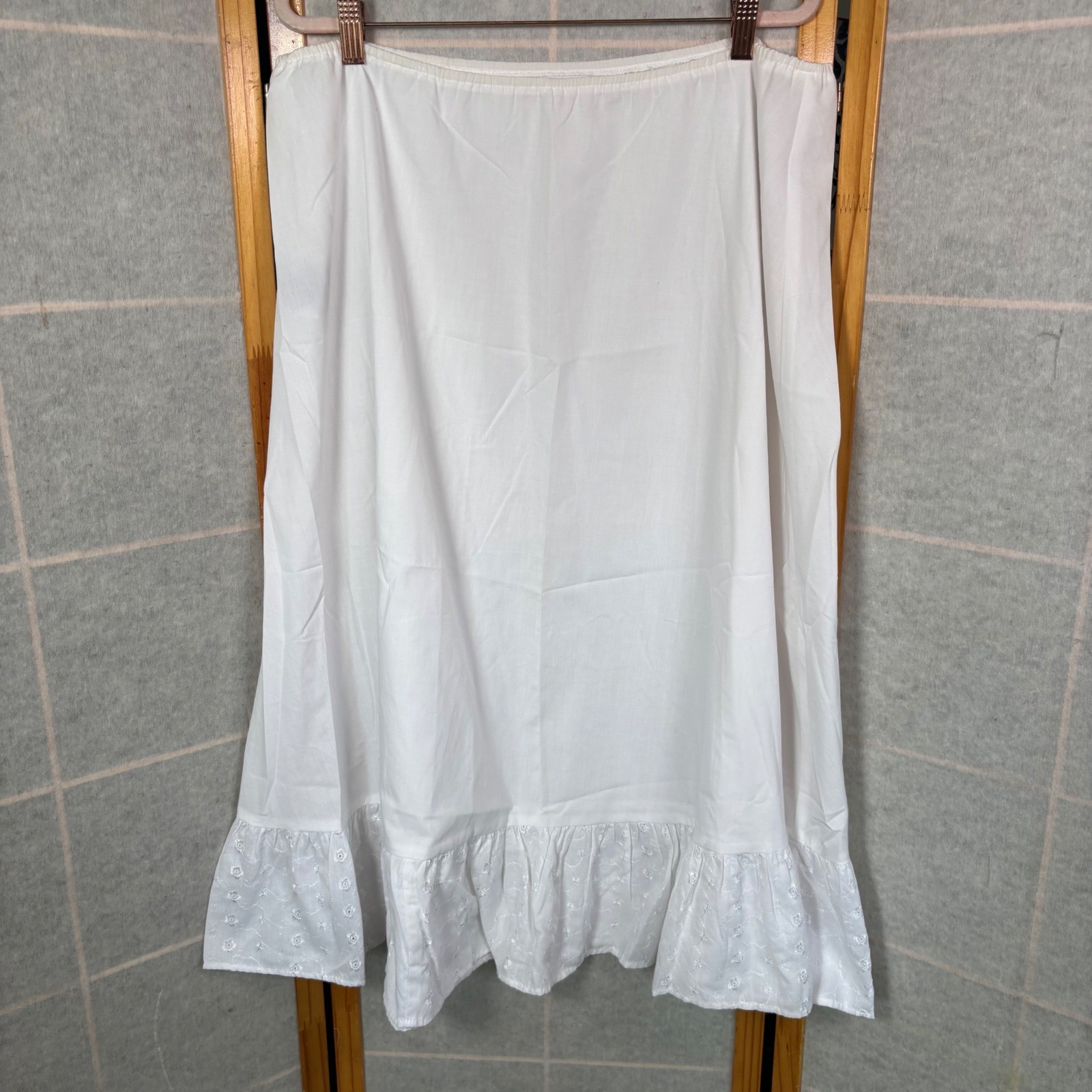 VTG California Bay & Co Skirt White Cotton Eyelet Ruffle Hem Prairie Boho
