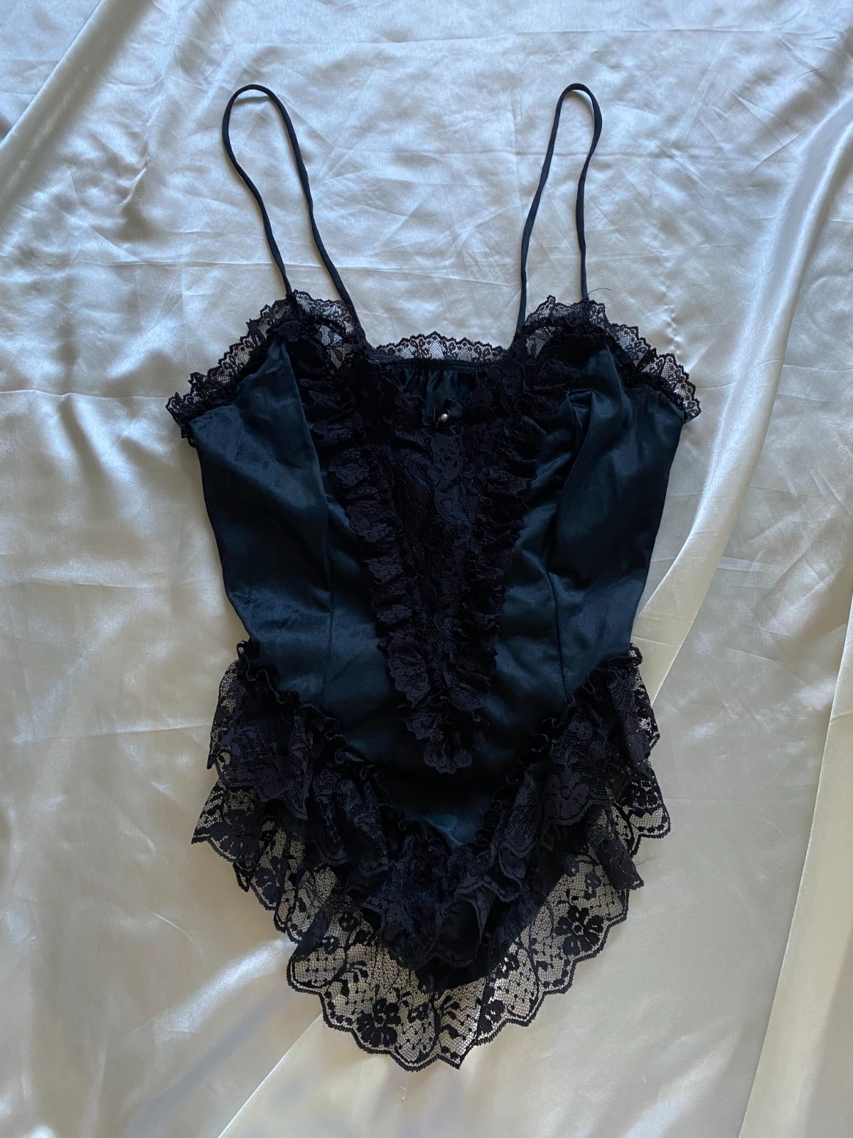 Vintage 1980s Black Lace Ruffle Frilly Sexy Cami XS Romantic