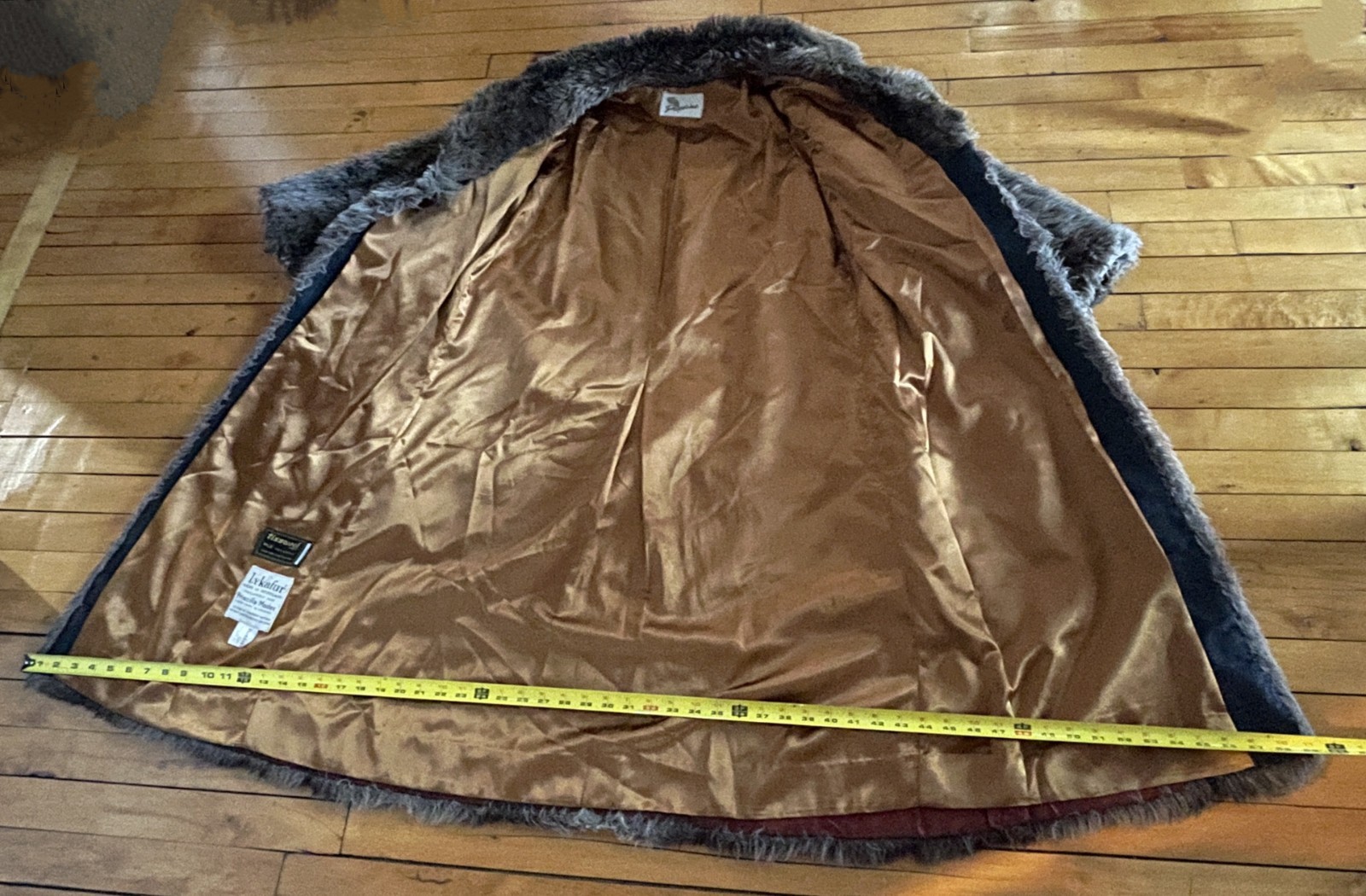 Vintage Women’s Full-Length Raccoon Look Faux Fur Coat | Panache Lykafur | Made