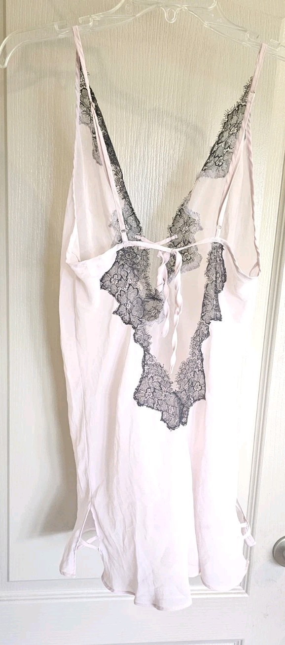 Vintage Y2K Early 2000’s Pink With Black Lace Babydoll Lingere Nightgown Medium