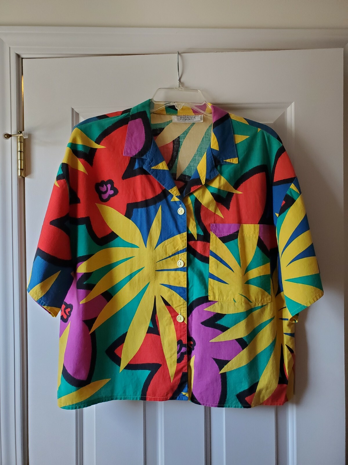 Vintage Harbour Casuals Ltd. Multi-color Bright Floral Camp Shirt Ladies Medium