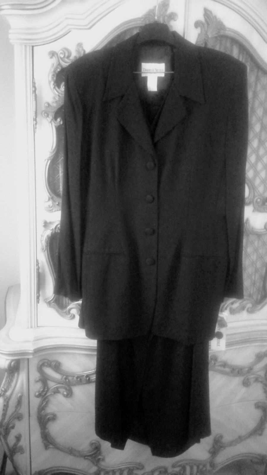 Danny & Nicole of New York Black 4 Piece Woman Suit SZ 16