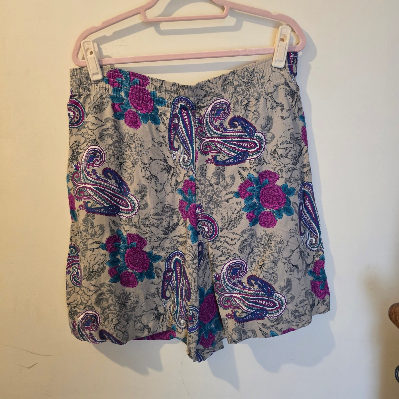 Vintage Kensington Square Petite Paisley Floral Shorts Purple Teal Size 12 USA