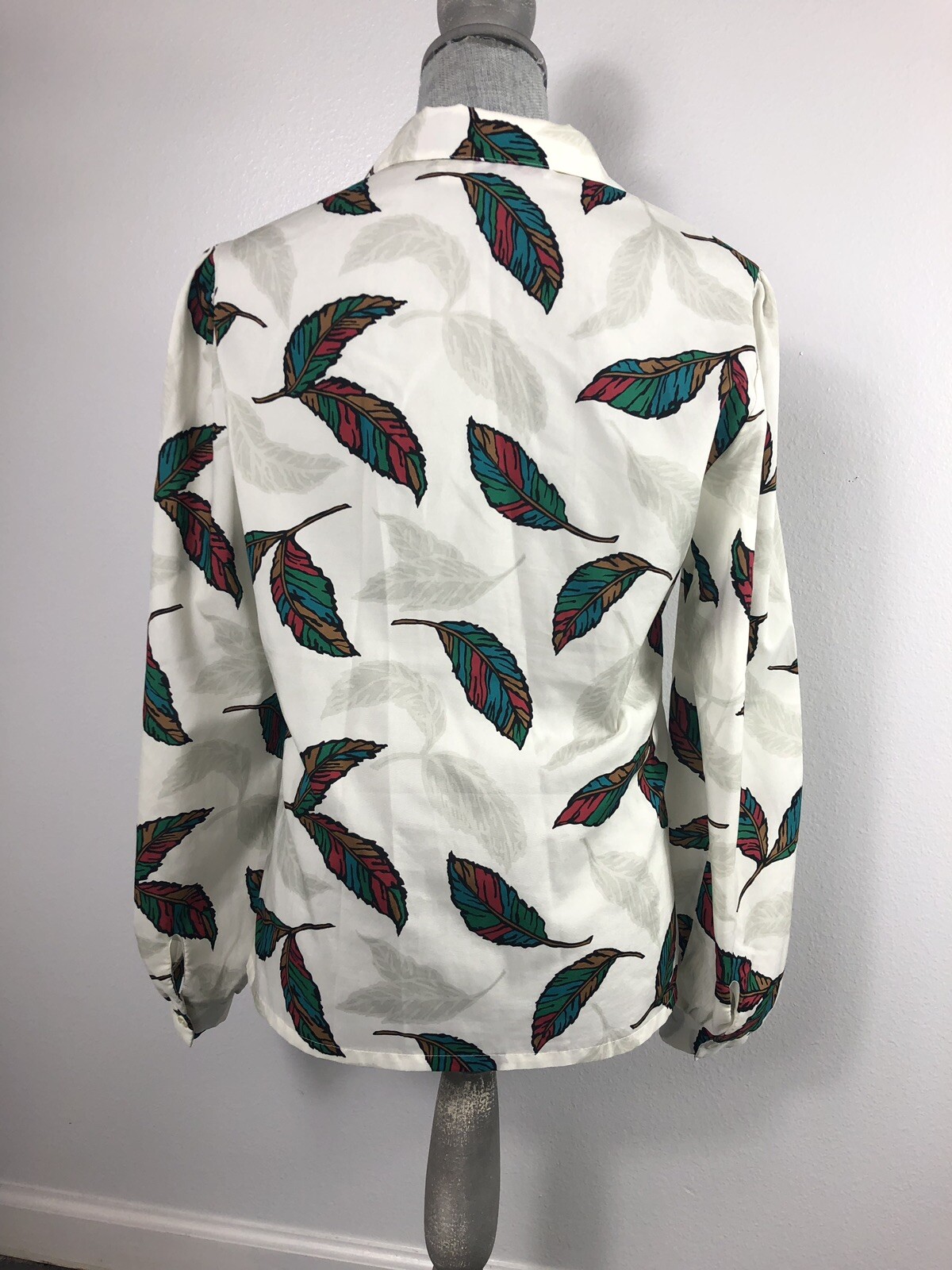 Vintage White Red Green Feather Button Down Long Sleeve Blouse Arabella Blake12