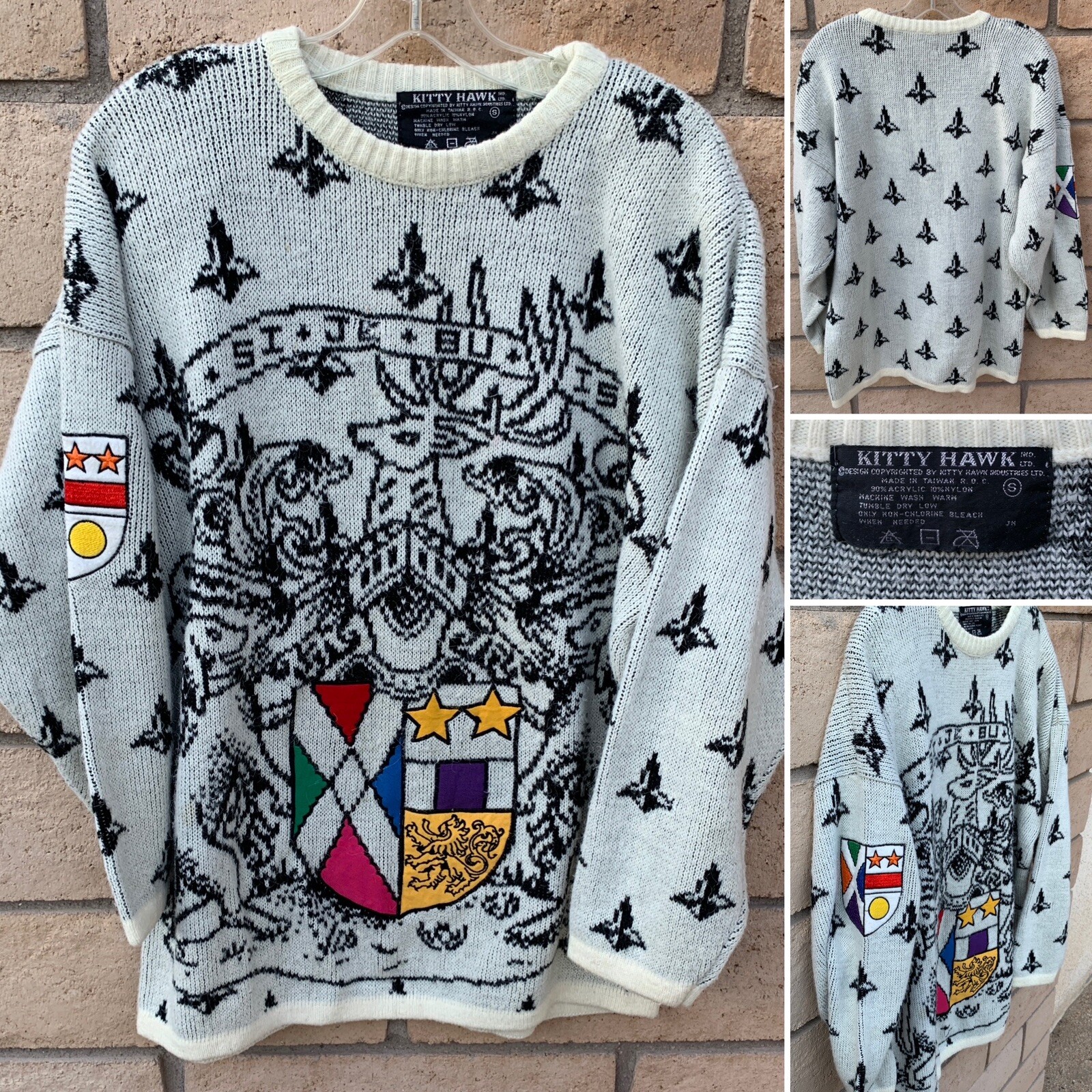Vintage 1980s Kitty Hawk Heraldic Crest Acrylic Knit Sweater Size S Oversized