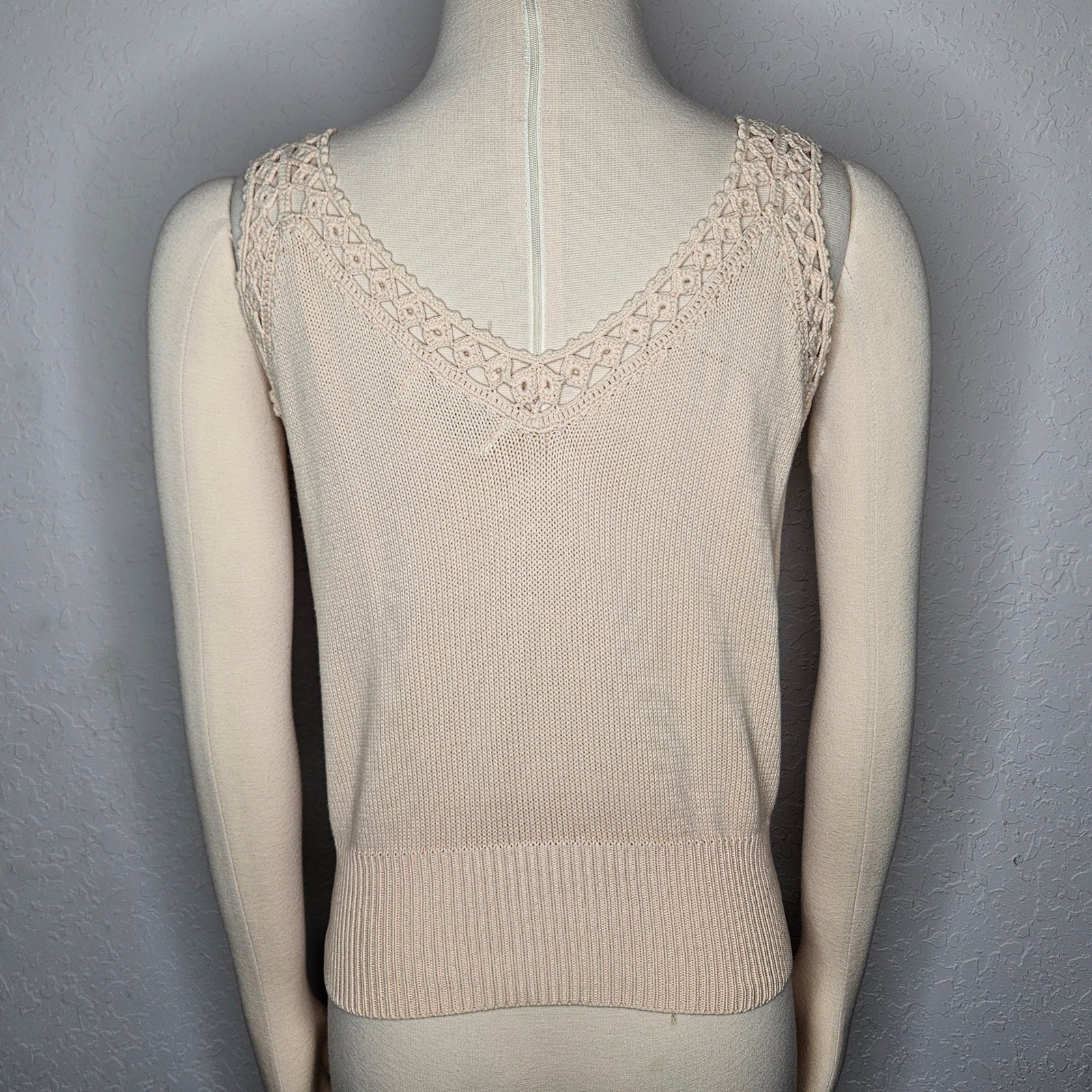 Vintage Magnolia Musk Melon Cotton Knit Tank Top Crochet Trim V-Neck Size M