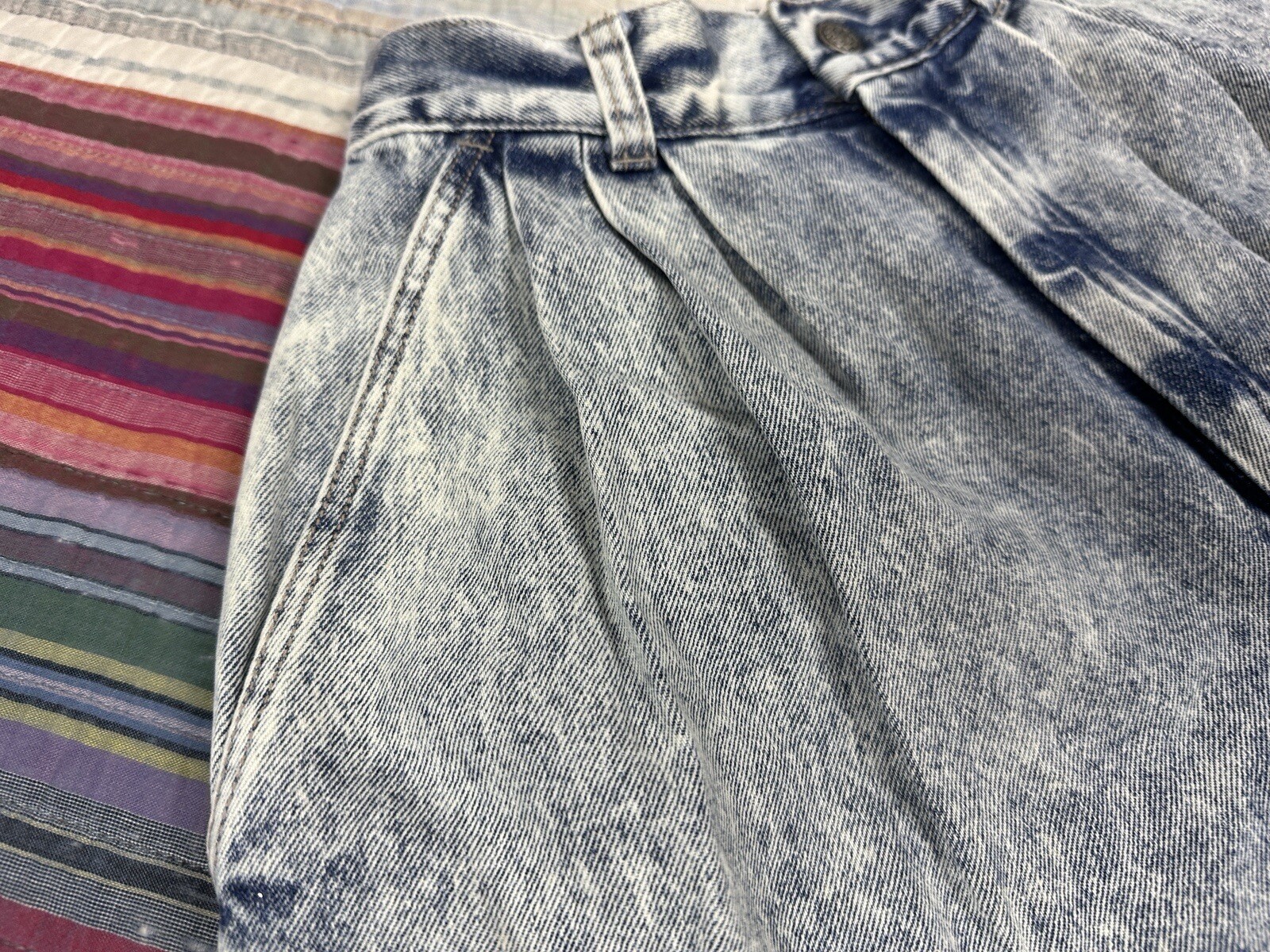 Vintage 80s Acid Wash Denim Flared Culottes Pleated High Waist 22×19 Baggy USA