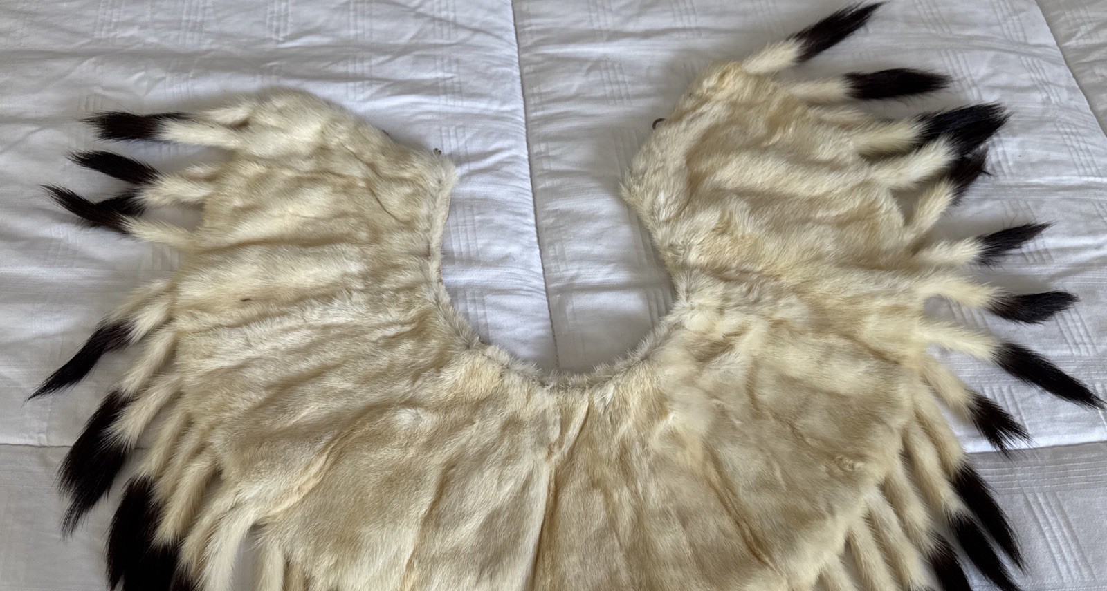 Vintage Ermine Fur Stole Champagne Blonde Color With Dark Brown 45 Tails