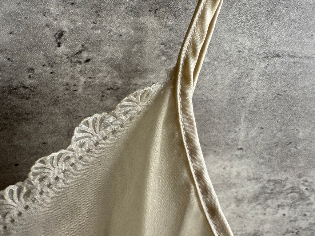Vintage 1990s Laura Adams White Satin Polyester Lace Camisole Tank Top Size M