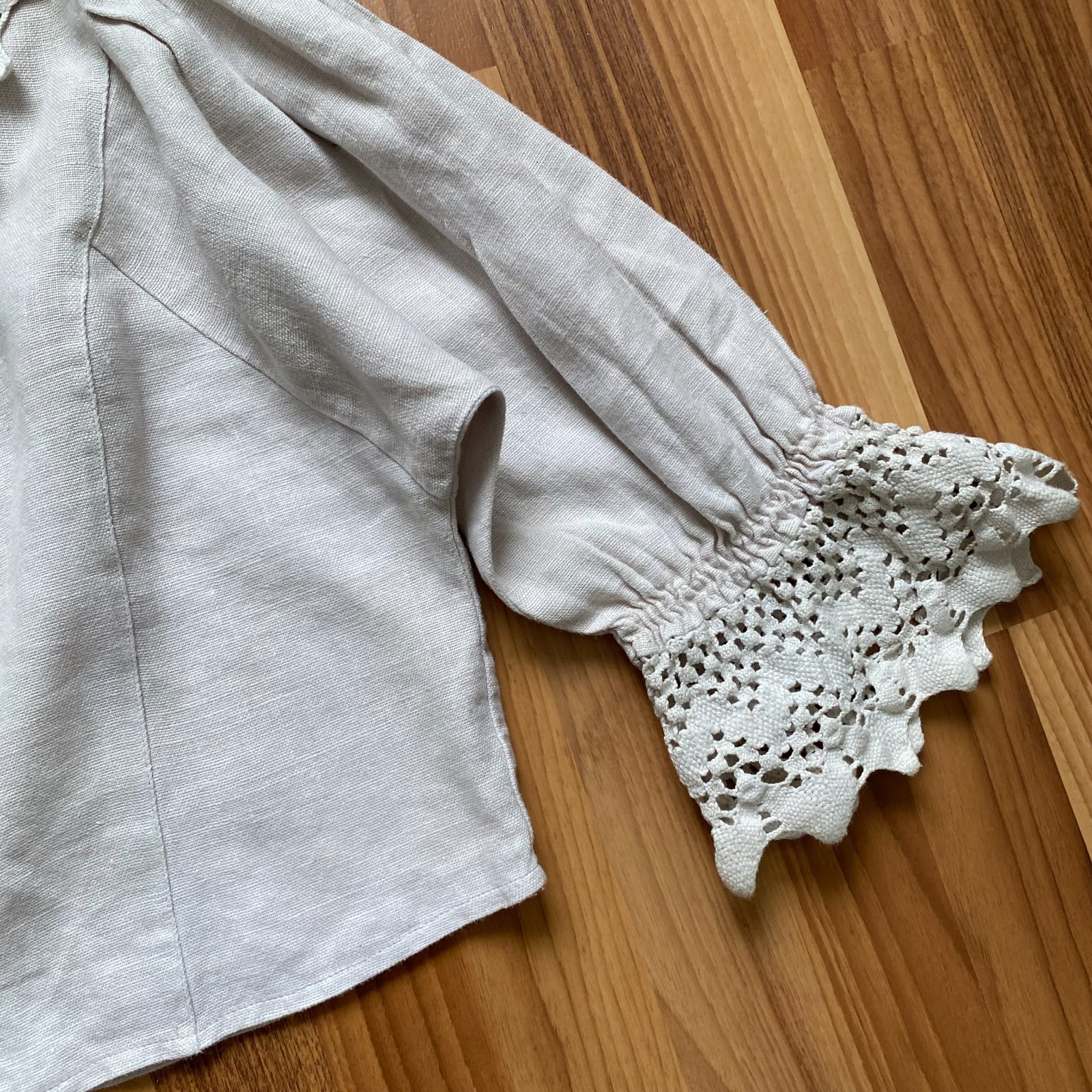 HESS FRACKMANN Linen Blouse Button Front Peasant Folk Edwardian Puff Sleeves 42