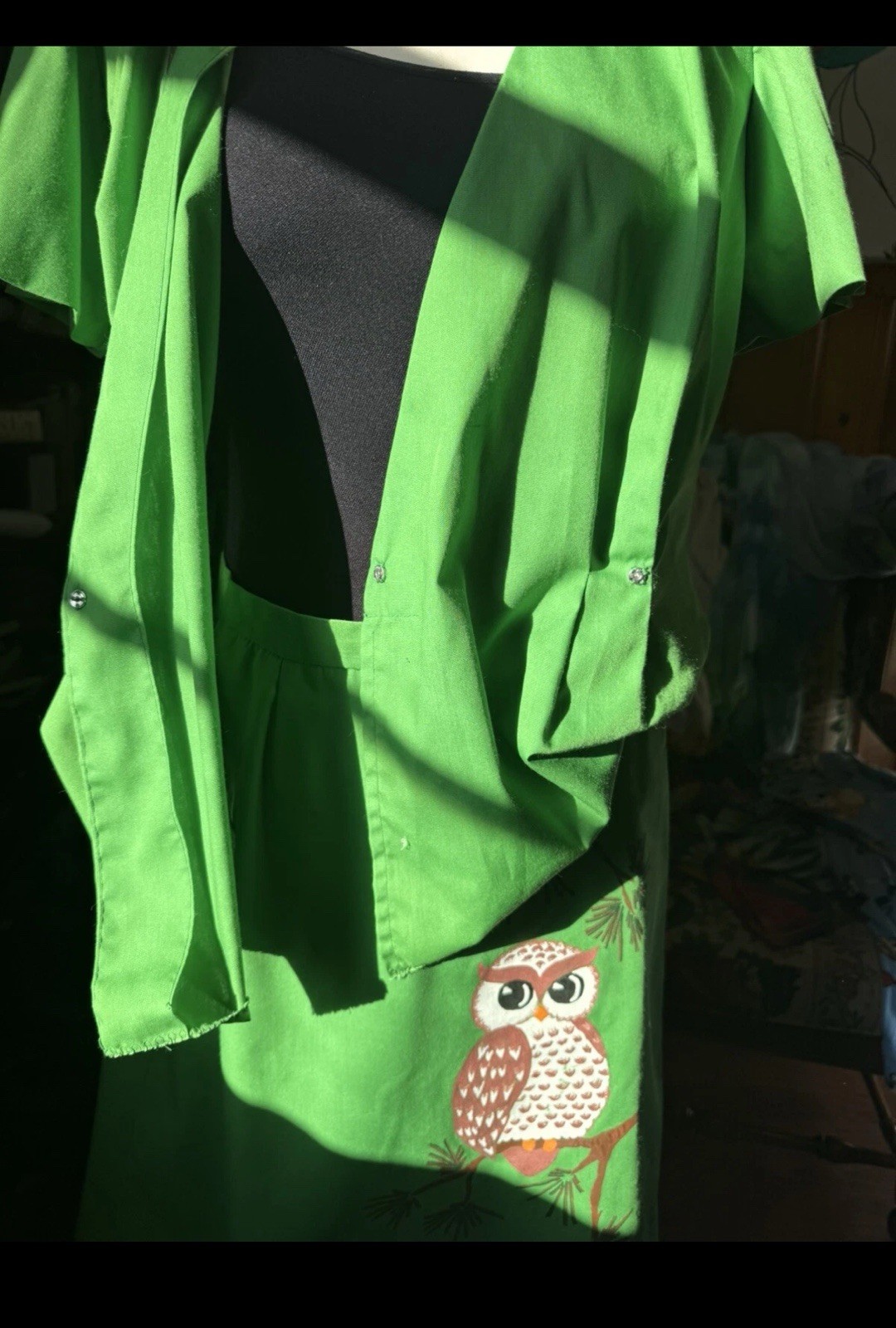 Vintage 40s-50s Handpainted Handmade Owl Apple green Women’s Skirt Suit By Doris