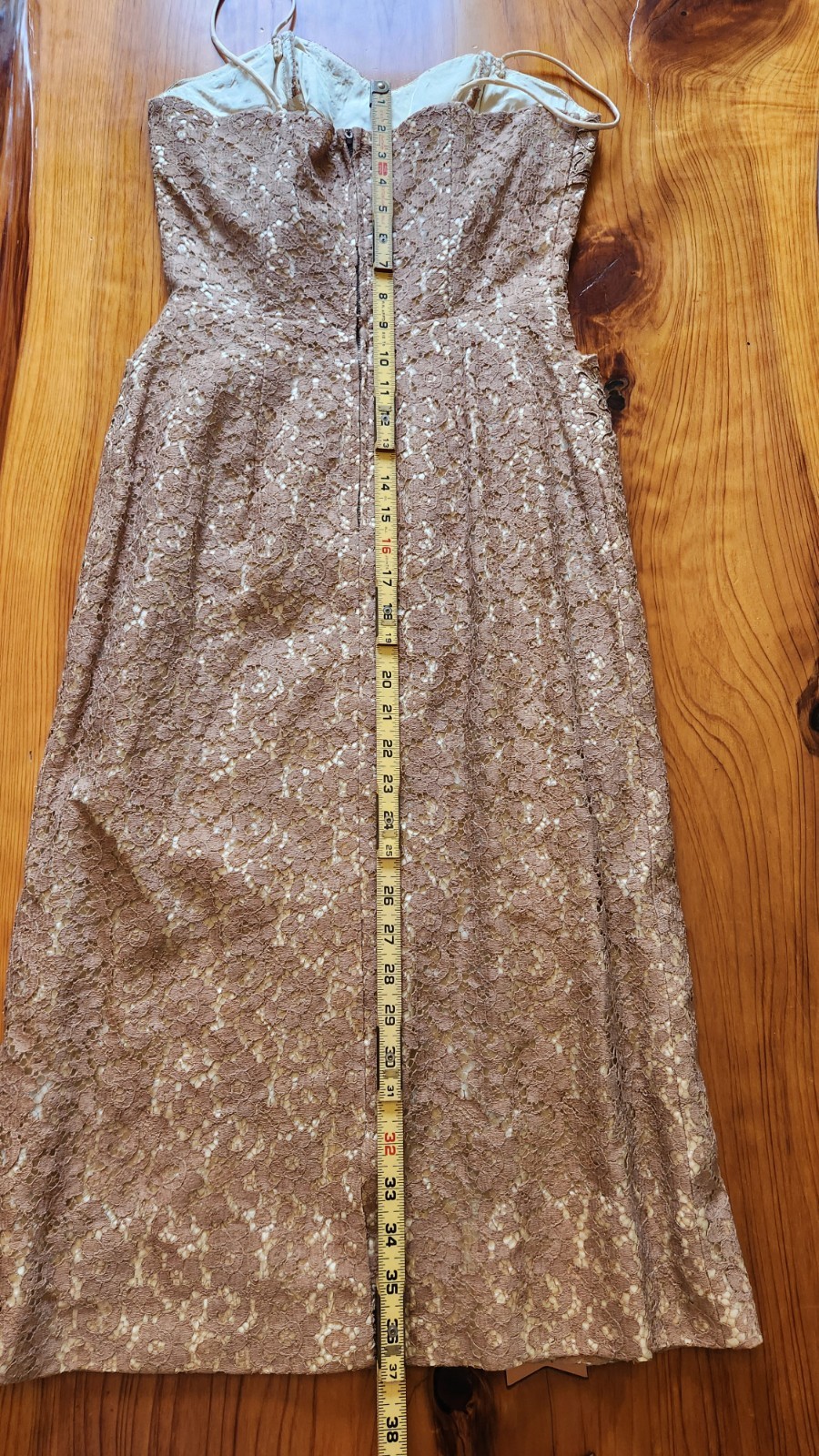 Beautiful Vintage Blush And Cream Lace Embellished Dress Size Small With Pockets