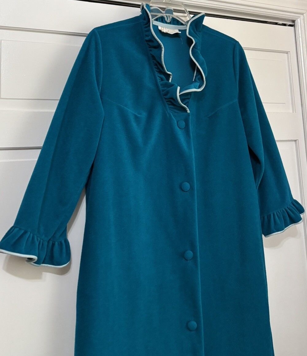 Vintage JC Penny Teal Long Button Up Plush ROBE Women’s Size 14 Made in USA