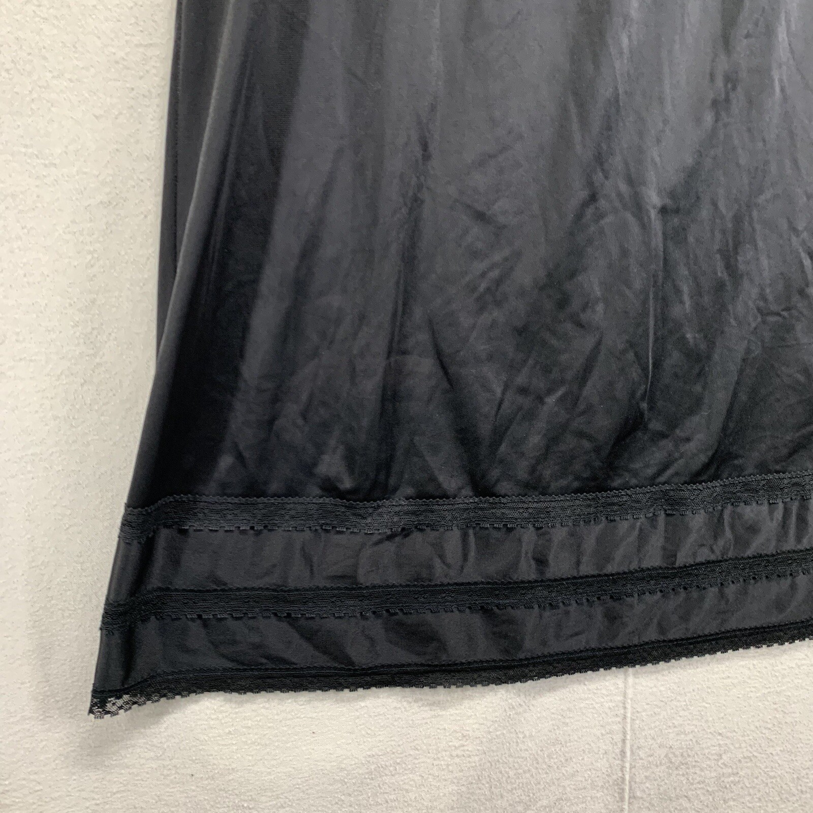Vintage Woman’s Black Nylon Slip Size Medium Kayser Made In USA 26×28 Trim Deco