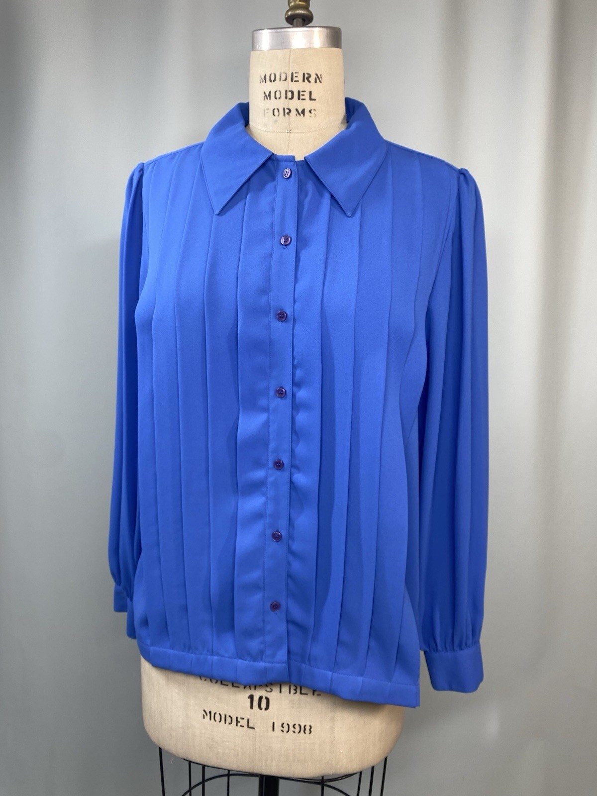 Vintage Blouse Top SIZE LARGE blue pleat WALKER & LANE 80s 90s modest