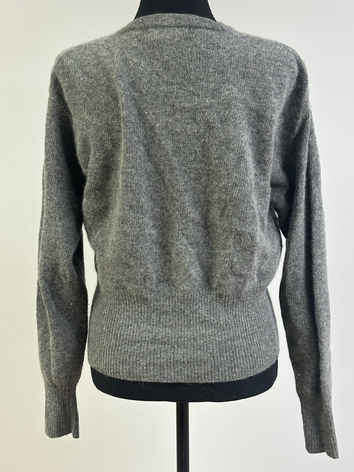 Vtg David Hollis Gray 70%lambswool 20%Angora Cable Rib Knit Cardigan Size S