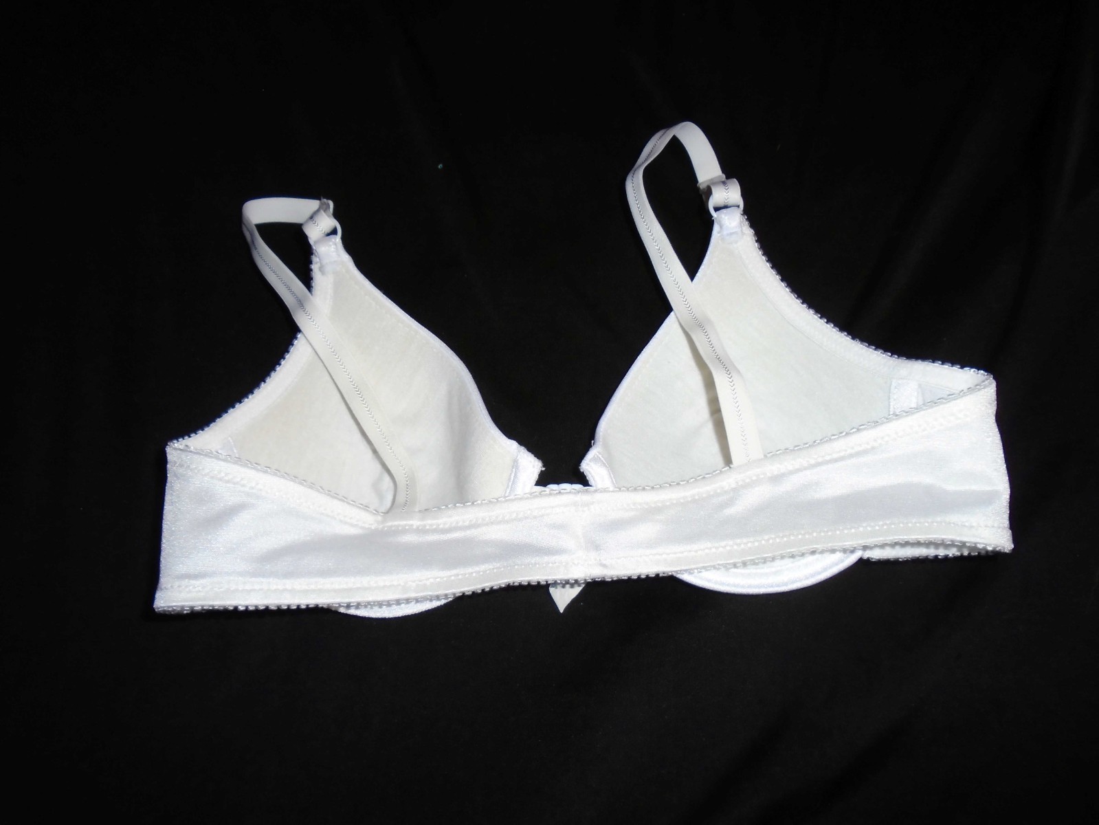 34B Shiny White U/W Front Clasp Vintage LILY OF FRANCE T-Shirt Bra #1758 34B