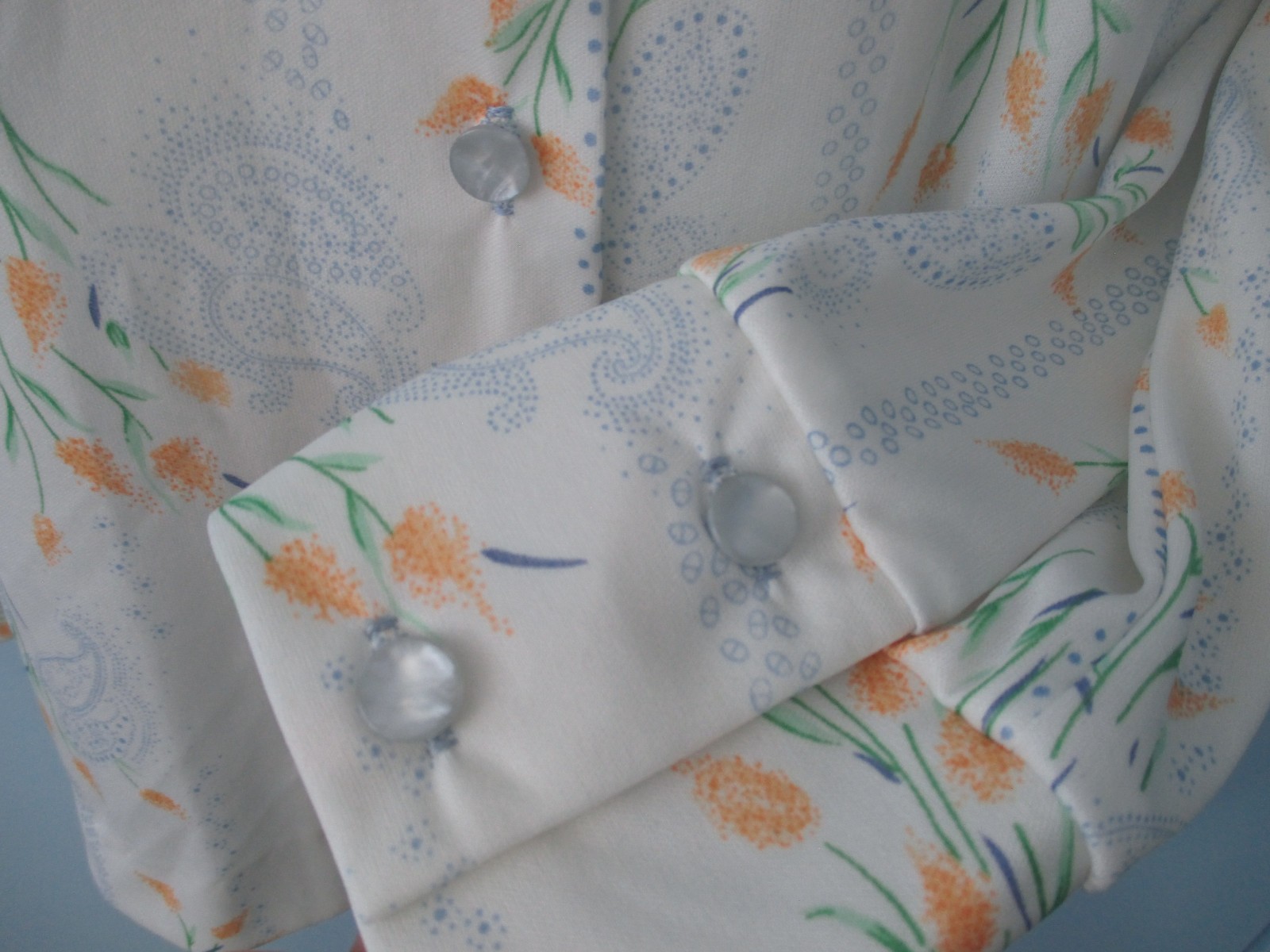 Authentic Vintage 1970s Graff Secretary Blouse – White Blue Yellow – Size M