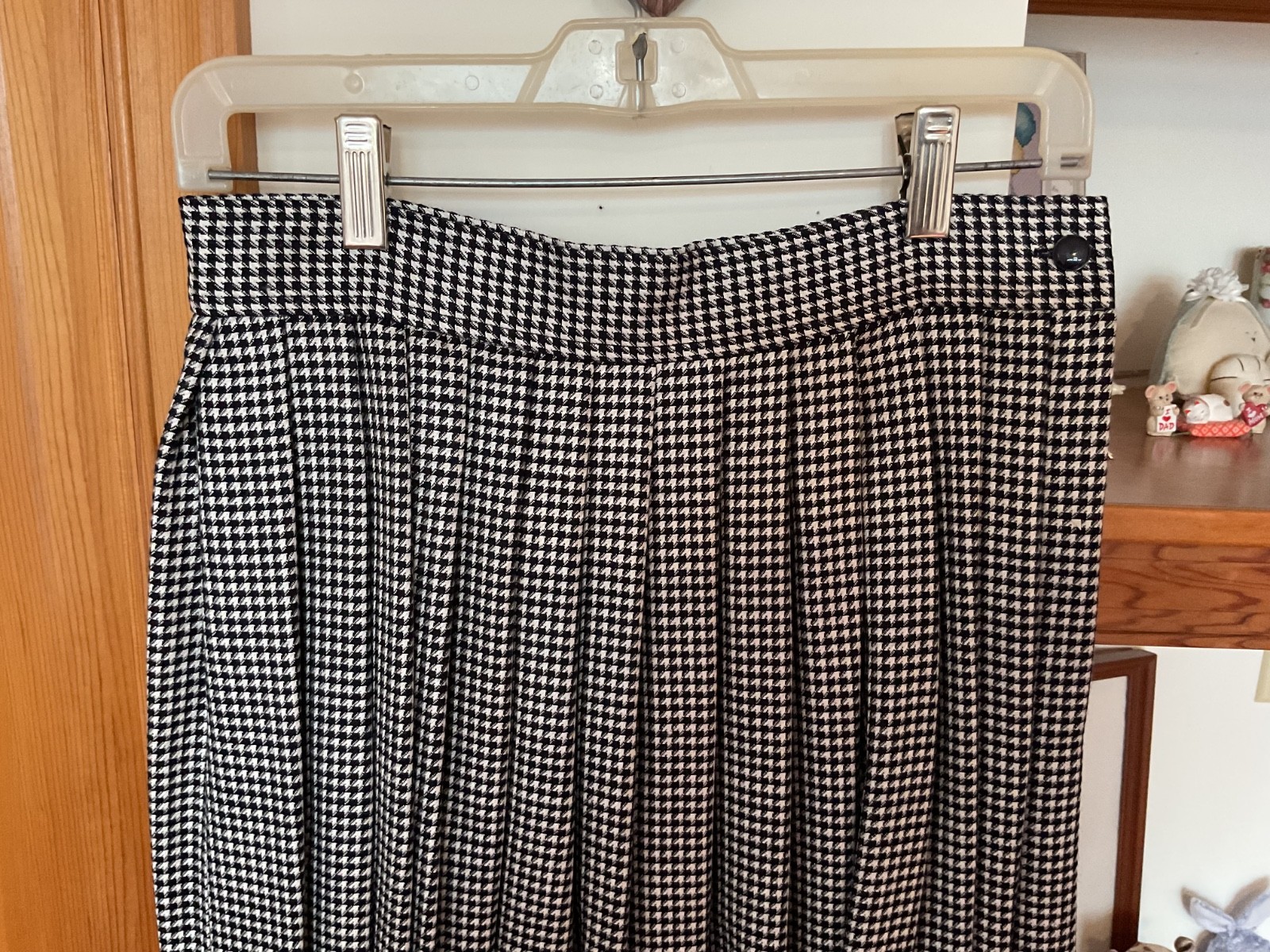 Vtg Ungaro Black White Houndstooth Wool & Rayon Skirt Size 44 / 10 Upscale Vibe!