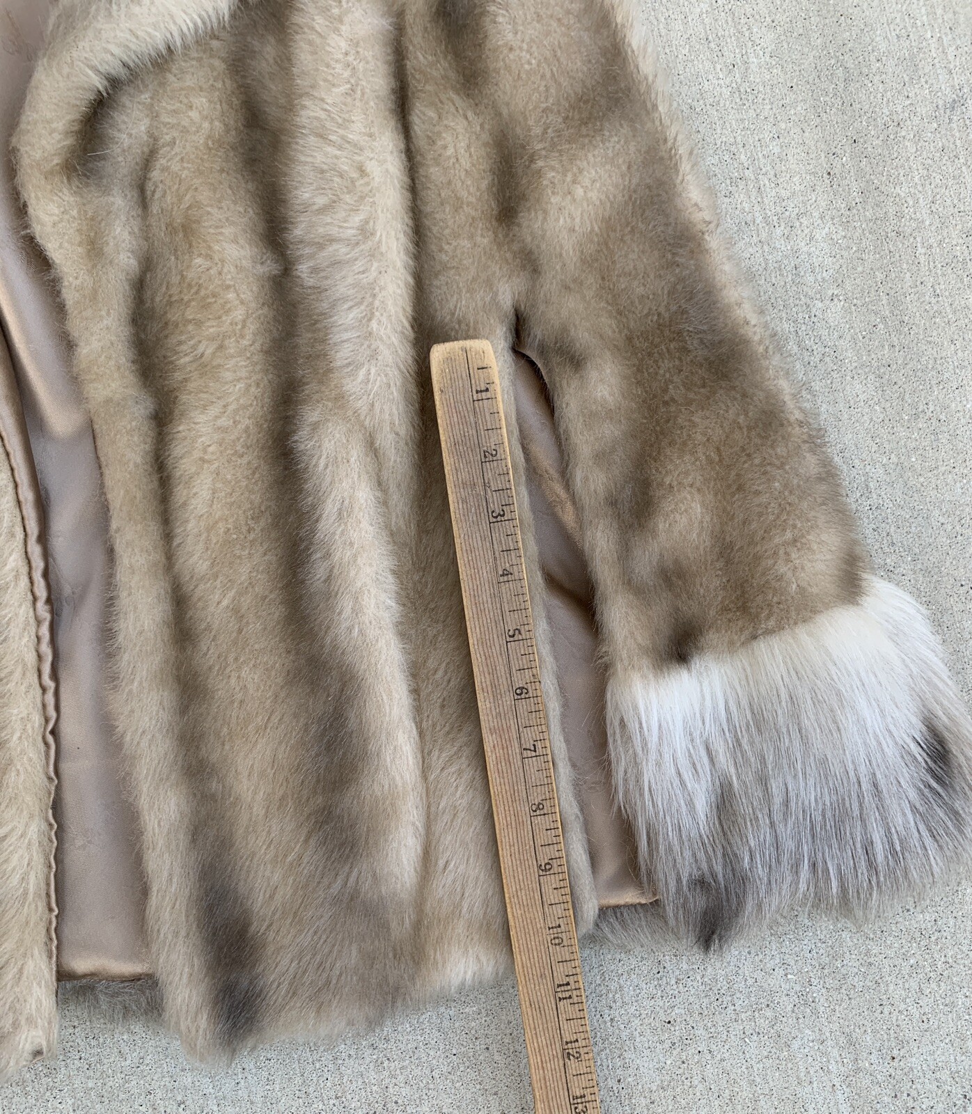 Sears Fashions Regina Glenara by Glenoit Cape Capelet Faux Fur Mob Wife Size S