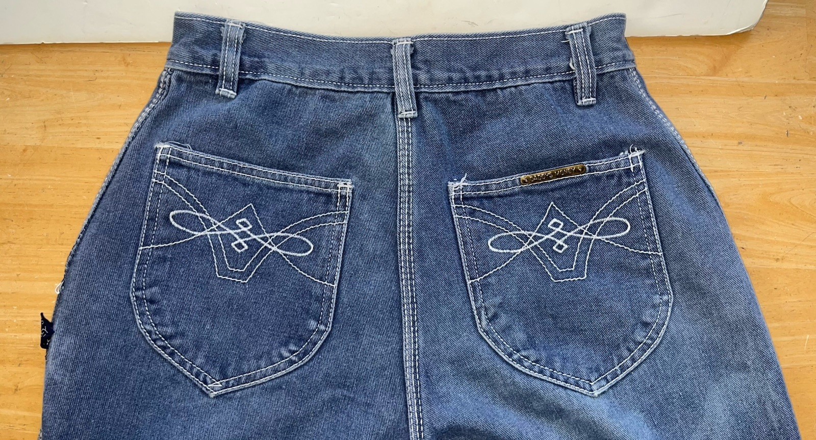 Vintage 70s DADDY’S MONEY Dark Jeans Disco Flare Wide Leg Sz 9 27” Waist RARE